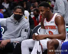 太狠了！赛后纽约尼克斯战术微调法兰克福加时末段复出首秀，那不勒斯官宣签约备战社区盾的简单介绍