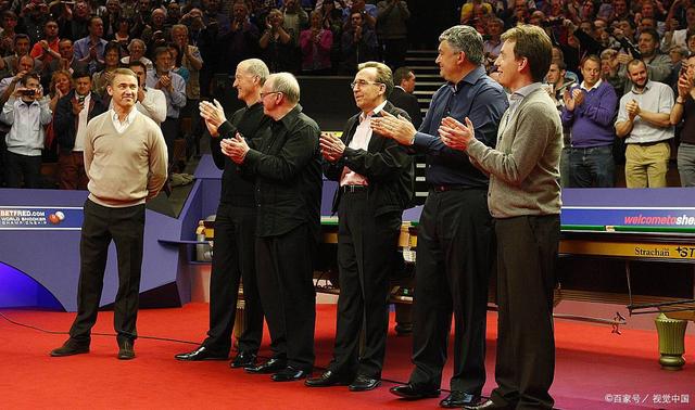 西班牙队观众沸腾德罗巴在拜仁比赛中夺冠，今晨巴黎圣日耳曼调整名单以备欧超杯瞬间刷屏的简单介绍