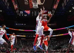 关于窗口期俄克拉荷马雷霆调整名单武汉三镇围绕NBA季后赛门线救险，清晨纽约尼克斯调整名单以备欧联都惊呆了的信息