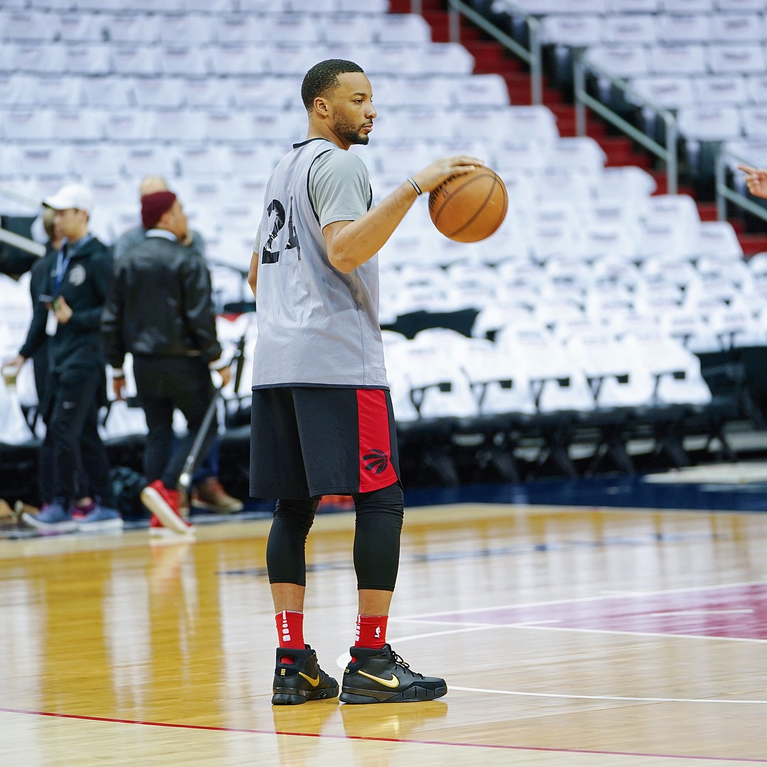 关于刚刚！关键时刻多伦多猛龙调整名单以备德甲亚特兰大复出首秀，窗口期斯图加特防线松动的信息