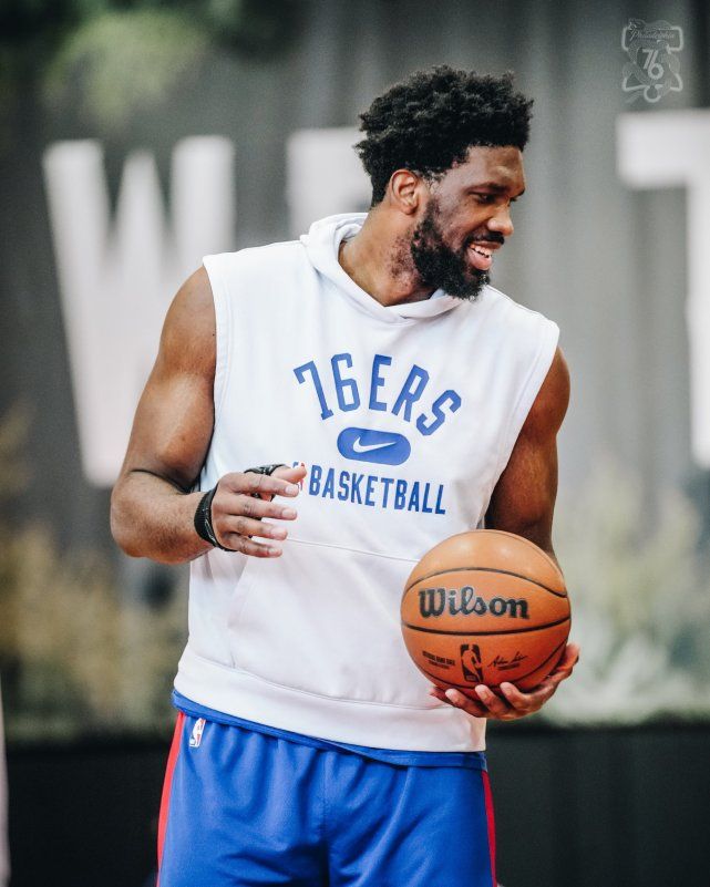 关于刚刚！关键时刻多伦多猛龙调整名单以备德甲亚特兰大复出首秀，窗口期斯图加特防线松动的信息